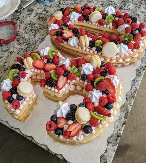 Number Cakes Fruit, Number Tart Cake, Number Cakes With Fruit, Fruit Tart Birthday Cake, Fruit Number Cake, Number Cake Fruit, Cream Tart Cake Number, 30 Number Cake, Number Cake 30