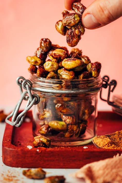 Candied Pistachios (4 Ingredients!) Birthday Salad, Candied Pistachios, Roasted Pistachios, Bbq Roast, Raw Pistachios, Pistachio Recipes, Kid Snacks, Minimalist Baker, Popcorn Popper