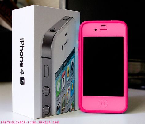 Pink Iphone! <3 so expensive though. Never even seen a pink one! They have teal too! Ipod Cases, Iphone 4 Case, Pink Iphone, So In Love, Iphone Accessories, Everything Pink, Cute Cases, Iphone 4s, Cute Phone Cases