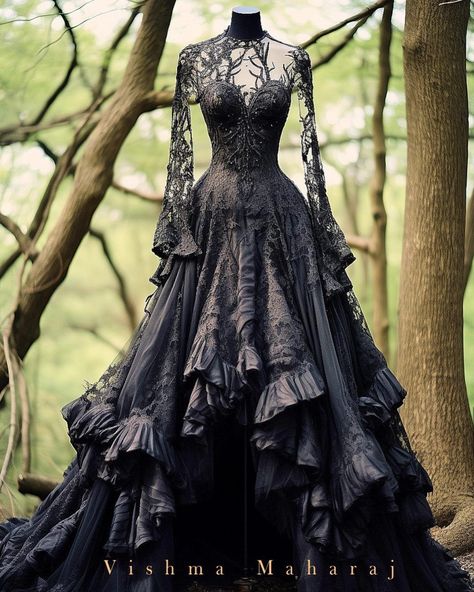 Inspirational 🦋🦋1-10? 📸 @whizicalmermaid | Instagram Vishma Maharaj, Goth Wedding Dresses, Black Wedding Gowns, Victorian Wedding Dress, Fairytale Gown, Fairy Wedding Dress, Oc Character, Gothic Wedding Dress, Dark Dress