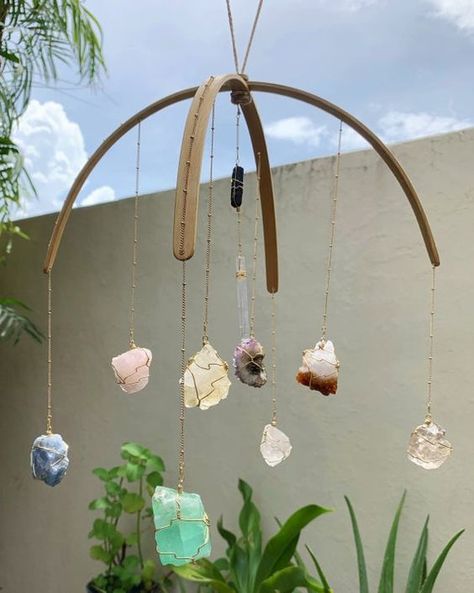 Crystals Room Decor, Room With Crystals, Tarot Room Decor, Crafts With Crystals, Chakra Room Decor, Tarot Room, Natural Chandelier, Nature Room Decor, Natural Chandeliers