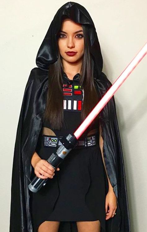 darth vader - vanessa merrell Vanessa Merrell Outfits, Darth Vader Halloween Costume, Batuu Bounding, Merell Twins, Padme Costume, Darth Vader Costume, Veronica Merrell, Disfraz Star Wars, Vanessa Merrell