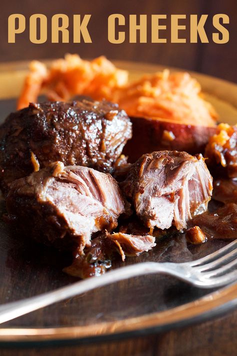 Pork Cheeks Recipe, Shared Dining, Carne Recipe, Con Carne Recipe, Pork Cheeks, Beef Cheeks, Dream Food, Pork Ham, Tenderloin Recipes