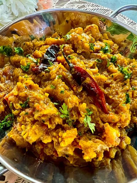 Kaddu Sabzi, Indian Fast Food, Layered Dip Recipes, Vegan Pumpkin Soup, Pumpkin Spices, Pumpkin Dip, Bhaji Recipe, Tastemade Recipes, Veg Dishes