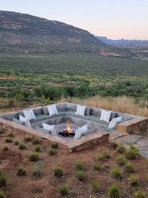 Outdoor Fire Pit Seating, Sunken Fire Pits, Deck Fire Pit, Outdoor Fire Pit Designs, Fire Pit Landscaping, Backyard Fireplace, Fire Pit Seating, Fire Pit Area, Backyard Pool Designs