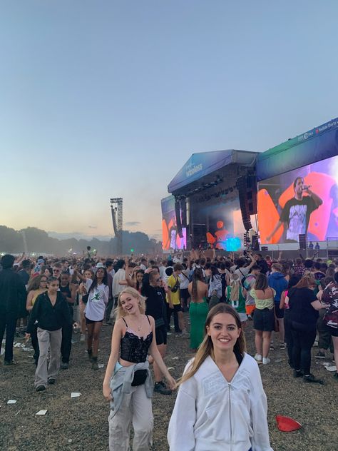 Wireless Outfit Festivals, Wireless Outfits, Wireless Outfit, Wireless Festival Outfits, Reading Outfits, When We Were Young Festival, Dresses For Festivals, Coachella Outfit Ideas, Outfits Coachella