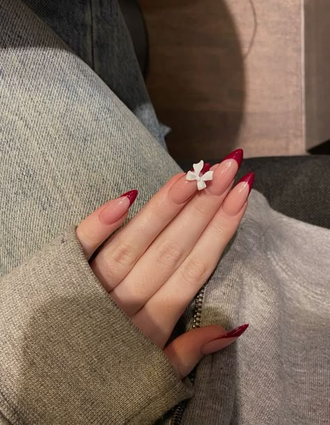 University Of Alabama Nails, Lana Del Ray Nails Aesthetic, Red Nails Birthday, Red Nails Coquette, Red Coquette Nails, French Tip Nails Red, Red White Nails, Uñas Coquette, Red French Nails