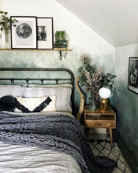 Cozy Attic Bedroom, Gray Layout, Ikea Bohemian, Scandinavian Green, Paint Dresser, Dream Plants, Rug Aesthetic, Ombre Wall, Dresser Desk