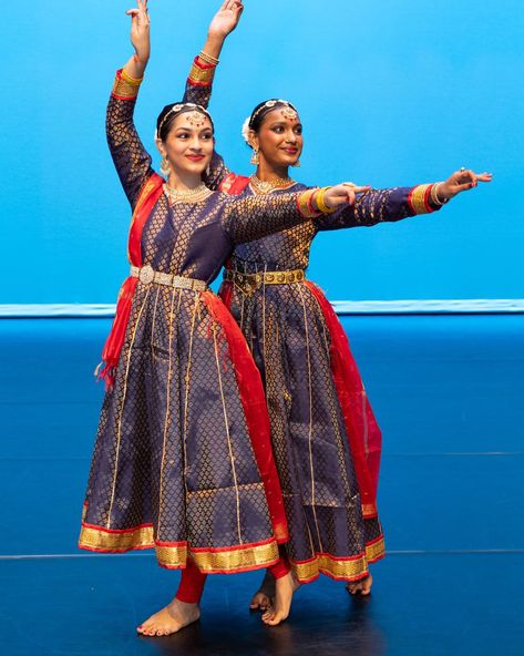 Students from @stonybrooku university slaying our kathak anarkalis and accessories in the most elegant way ♥️♥️ Get in touch for your customised dancewears and stagewear needs. #kathakdancer #kathakdancewear #kathakanarkali #desifashion #dancechallenge #dancerecital #indianfashion #ethnicwear #indianethnic #indiandance #dancelover #danceaccessories Kathak Dance Dress, Bharatnatyam Dress, Kathak Costume, Kathak Dance, Men Costumes, Dance Images, Dance Accessories, Anarkali Kurta, Indian Dance