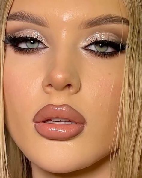 Vegas Makeup Ideas, Full Glam Makeup Looks Glitter, Pearly Makeup, Lover Makeup, Night Out Makeup, Seductive Makeup, Vegas Makeup, Club Makeup, Birthday Makeup Looks