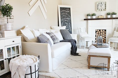 White farmhouse decorating ideas for the living room with DIY shiplap and faux fireplace with Rugs USA's Keno Moroccan Shag! Ikea Holmsund, Farmhouse Decorating Ideas, Ikea Apartments, Murphy Bed Ikea, Modern Murphy Beds, Murphy Bed Plans, Farmhouse Decorating, Faux Fireplace, White Farmhouse