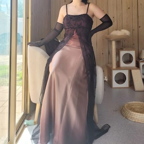 Raven Prom Dress, 90s Prom Dress Grunge Plus Size, 90s Mesh Overlay Dress, 90s Beaded Dress, 2000s Prom Dress Vintage, 2000s Dresses Prom, Vintage 90s Prom Dress, Vintage Prom Looks, Grunge Prom Dresses