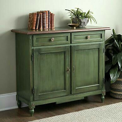 Green Furniture Living Room, Refurbishing Furniture, Distressed Furniture Painting, Shoe Rack Living Room, Painted Cupboards, Dining Room Sideboard, Green Furniture, Diy Furniture Renovation, Furniture Rehab