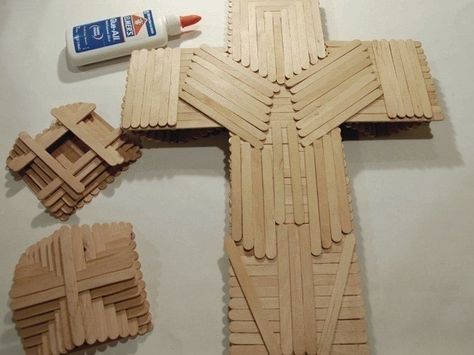 Popsicle Stick Cross Popsicle Stick Cross, Wood Crafts Summer, Matchstick Craft, Clothespin Cross, Craft Stick Projects, Popsicle Stick Art, Popsicle Stick Crafts House, Ice Cream Stick Craft, Diy Popsicle Stick Crafts