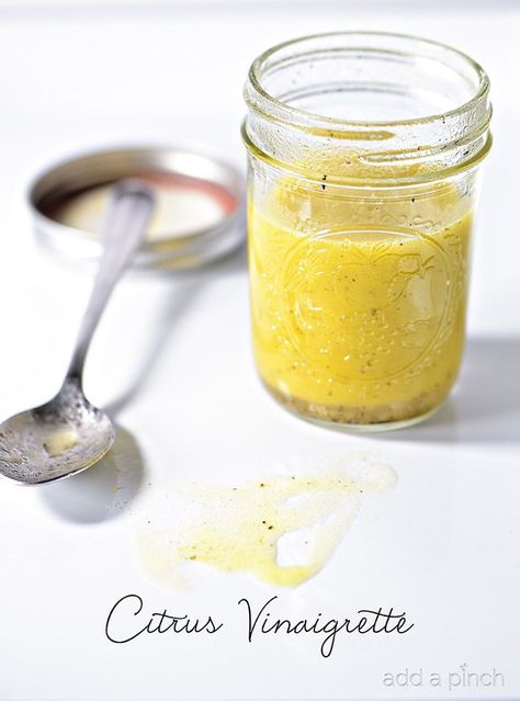 Citrus Vinaigrette, Citrus Dressing, Vinaigrette Recipe, Marinade Sauce, Vinaigrette Recipes, Homemade Salads, Vinaigrette Dressing, Homemade Dressing, Homemade Salad Dressing