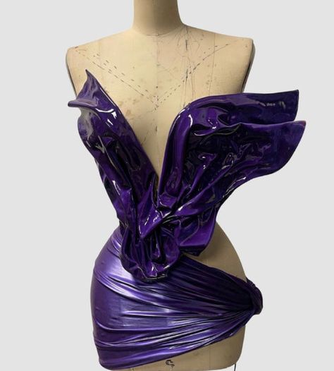 Wet Fabric, Plastic Skirt, Frozen Outfits, Corset Looks, Purple Corset, Corset Sewing Pattern, Resin Top, Fashion Design Patterns, 3d Fashion