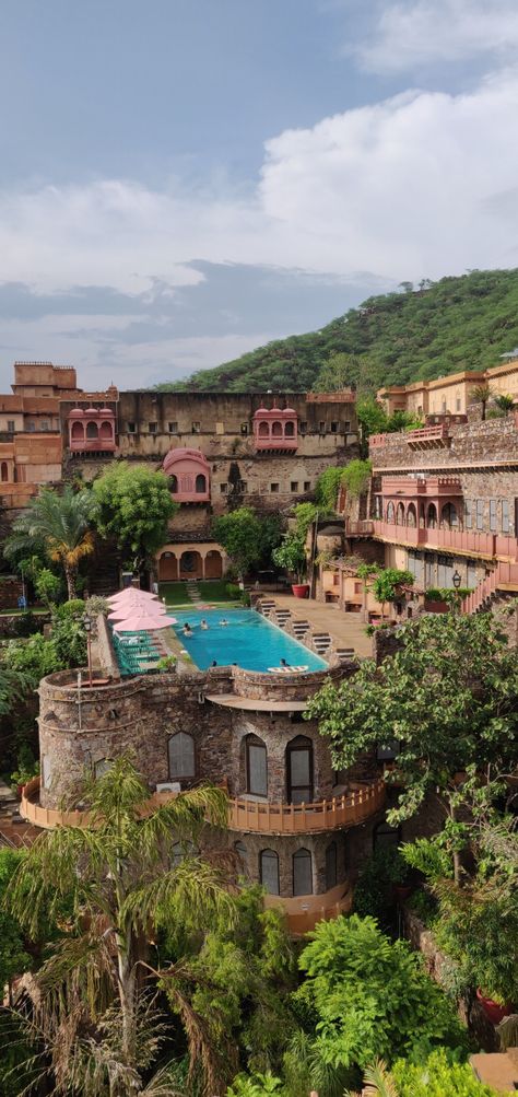 #Neemrana palace swimming pool is also unique. Right at the top of the palace overseeing the city. Every piece of this gem is one of its kind #neemranahotels #hotels #Gurgaon https://t.co/mEBjkRjOjs Neemrana Fort Palace Wedding, Neemrana Fort Palace, Neemrana Fort, Palace Wedding, Build Inspiration, Travel Pictures Poses, Pictures Poses, Best Poses For Men, Poses For Men