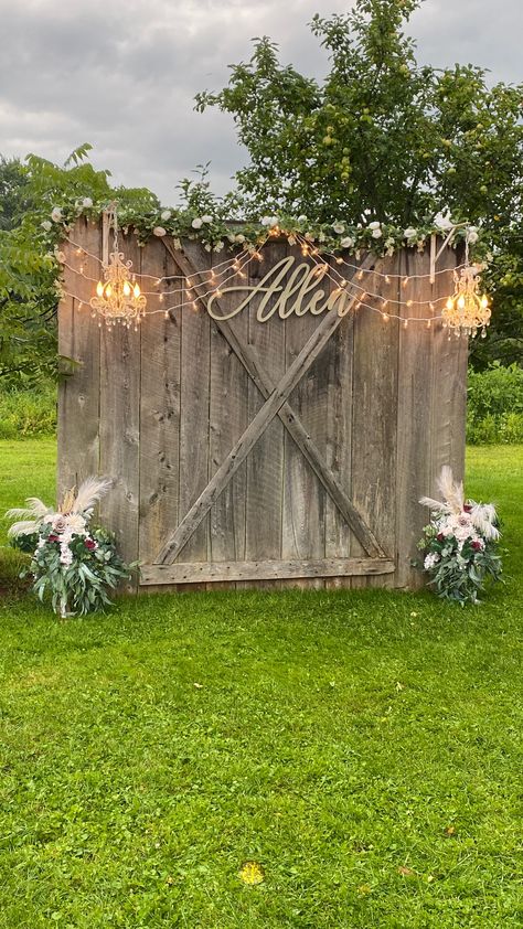 Fence Backdrop, Western Backdrop Wedding, Barn Wedding Backdrop, Rustic Wedding Backdrop, Picture Backdrop, Western Wedding Photo Backdrop, Pallet Backdrop Wedding, Pallet Photo Backdrop, Barn Doors Backdrop