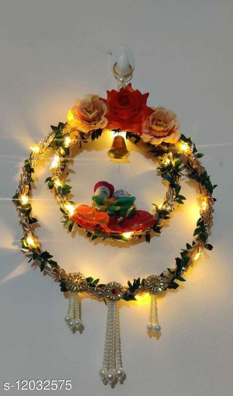 Diwali Wreath Ideas, Diwali Wreath, Candle Diy Mason Jar, Diwali Items, Diwali Painting, Handmade Decorative Items, Diwali Ideas, Diwali Gift Hampers, Thali Decoration Ideas