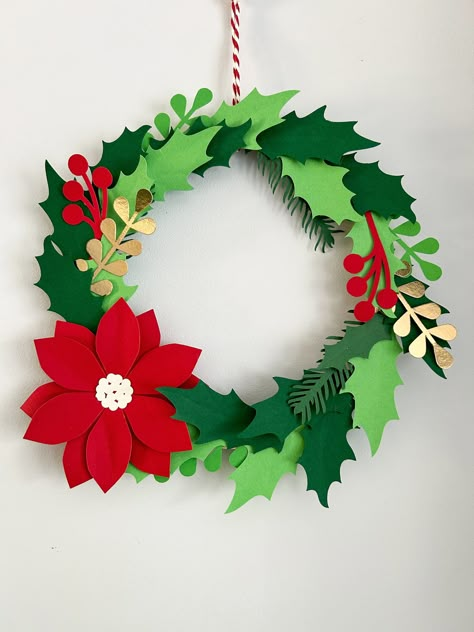 Christmas Dye Decorations, Couronne Noel Diy, Christmas Paper Wreath, Christmas Wreath Paper, Paper Christmas Wreath, Christmas Interior Decor, Paper Christmas Decorations, Paper Decoration, Christmas Wreaths Diy Easy