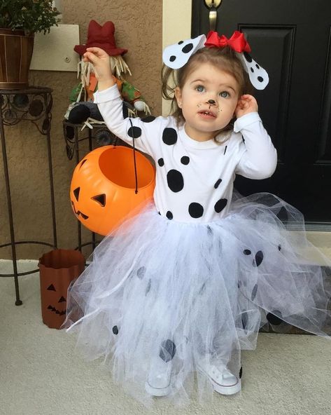 Dalmatian Baby Costume Toddler Dalmatian Costume, Dalmation Costume, Disney Baby Costumes, Diy Baby Costumes, Most Popular Halloween Costumes, Dalmatian Costume, Popular Halloween Costumes, Toddler Girl Halloween, Diy Costumes Women