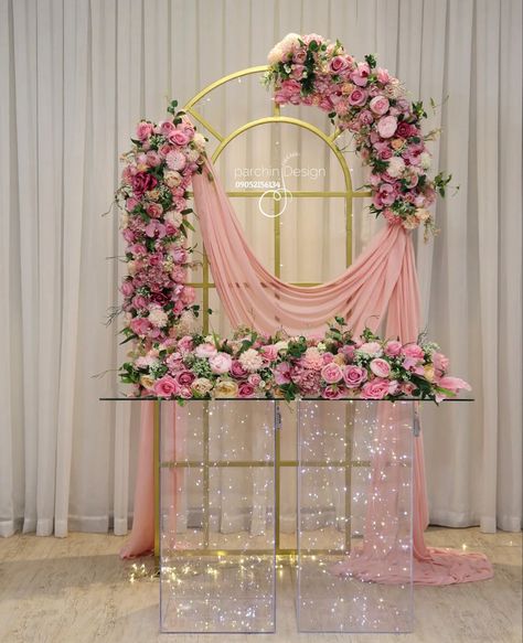 Luxury Flower Arrangement, Bride Groom Table, Diy Floral Decor, Hot Pink Weddings, Wedding Background Decoration, Afghan Wedding, Simple Wedding Decorations, Diy Wedding Backdrop, Mandap Decor