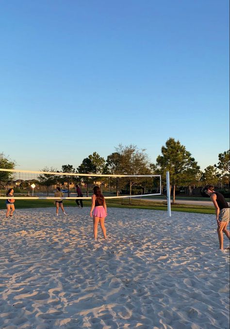 Sunset Sand Volleyball Court the summer i turned pretty Volleyball Sand Court, Indoor Beach Volleyball, The Summer I Turned Pretty Volleyball, Beach Volleyball Tournament, Summer Volleyball Aesthetic, Sand Volleyball Aesthetic, Sand Volleyball Outfit, Outdoor Volleyball Court, Backyard Volleyball