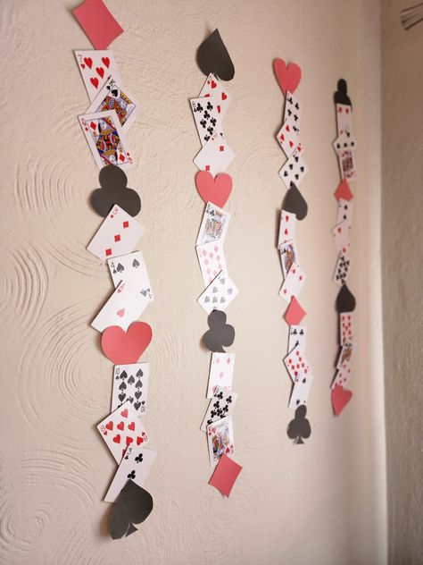 Playing Cards Birthday Theme, Queen Of Hearts First Birthday Party, Alice And Wonderland Halloween Decor, Queen Of Hearts Birthday Party, Casino Night Ideas, Queen Of Hearts Birthday Party Ideas, Queen Of Hearts Party Theme, Vegas Theme Party Ideas, Casino Party Ideas