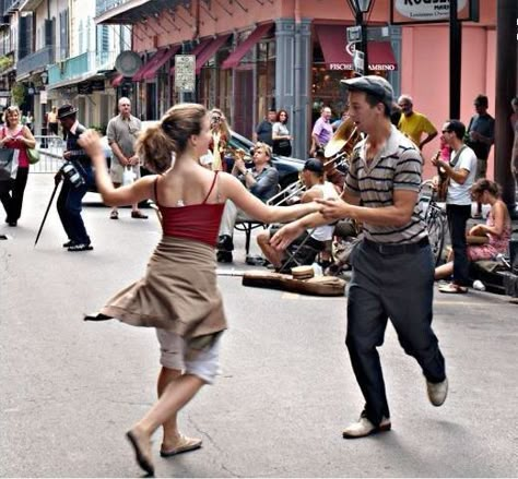 People Being People, Meals For Dinner, Cook Meals, Street Musician, Jitterbug, Photographie Portrait Inspiration, People Dancing, Quick And Easy Dinner, Human Poses Reference