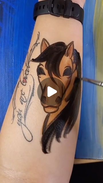 Face painter | Henna | Balloon artist on Long Island NY on Instagram: "Absolutely in love with this incredible horse face painting tutorial by an amazing artist @bethanyseestheworld 🎨🐴✨ From laying the perfect base to adding intricate details, every step is so beautifully explained and the end result is simply magical! Thank you @bethanyseestheworld for this wonderful guide that sparked endless creativity and joy. Can’t wait to try more face painting adventures!!  #facepaintingtutorial #facepaintingtutorials #facepaintingtutorialvideo #facepaintingtutorial🎨🖌️ #facepaintingreels #facepaintinghorse #horsefacepainting #horsefacepaintingpractise #horsefacepaint #horsefacepaintdesign #horsefacepaintideas #horsefacepaintstencil #facepaintingreels #facepainterreel #explorepage #goglamour360 # Horse Face Painting, Horse Face Paint, Betty Who, Face Painting Tutorials, Balloon Artist, Always Forever, Horse Face, Face Painting Designs, Long Island Ny