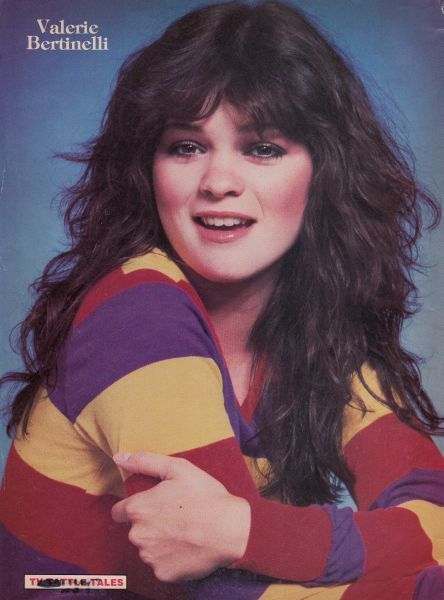 Valerie Bertinelli shag haircut 80s Shag, Valerie Bertinelli, 80s Women, 80s Hair, Disco Era, Shag Hairstyles, Let Your Hair Down, Shag Haircut, One Day At A Time