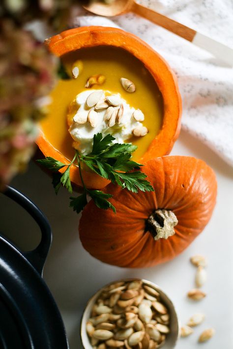 Soup In Pumpkin, Meals For Thanksgiving, Entertaining Videos, Sweet Potato Soup Recipes, Hey Pumpkin, Pumpkin Bowls, Hosting Tips, Thanksgiving Week, Hearty Lunch