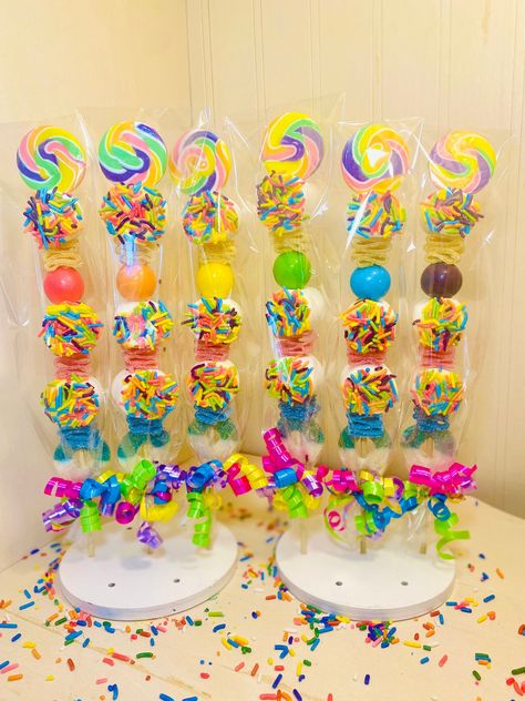 NEW!! 20 Rainbow Lollipop Candy Kabobs, Party Favors for Kids, Birthday Party, Candy Kabob by TheCandyKabobCompany on Etsy Candy Kabob Display, How To Make Candy Kabobs, Candy Kabobs Diy Ideas, Marshmallow Lollipops, Lollipop Candy Kabobs, Candy Skewers, Gummy Candy Kabobs, Rainbow Lollipop, Bbq Party Invitations