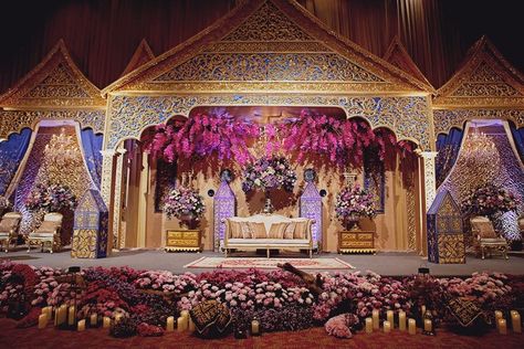 Wedding Decorations Indoor, Receptions Ideas, Indoor Wedding Decorations, Bright Wedding Colors, Pakistan Wedding, Dream Wedding Reception, Ideas For Wedding Decorations, Wedding Entrance Decor, Wedding Stage Design