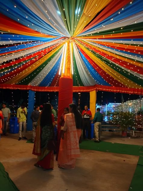 Navratri Pandal Decoration, Garba Decoration Ideas At Home, Nikkah Decoration, Holi Ideas, Weding Decoration, Navratri Decoration, Pillar Decorations, Marquee Decoration, Haldi Ceremony Decorations