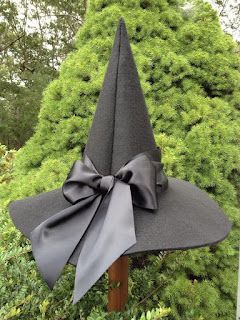 Felt Witch Hat, Witches Night Out, Witches Hats, Witch Costumes, Adornos Halloween, Halloween Witch Hat, Witch Hats, Witch Fashion, Halloween Hats