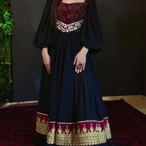 .dm to place your order •worldwide shipping 🌍✈️ All sizes and Colours available Can also be sold unstiteched Afghani Dress Traditionally, For more, information, call/ message us on . . . . . . . . . . . Note: Our dress designer will help you bring your idea to life. Simply describe your idea, send us a pictuer, sketch or the design you already have, and we'll prepare it ready for stiching. #aryanasayeed #kuchidress #afghansinger #afghandresses #afghanclothes #afghanmodel #aryanasayeedoff... Simple Afghani Dress, Afghani Dresses Modern, Afghani Dress Design, New Frock Design, Suncatchers Diy, Cultural Clothes, Full Mehndi, New Frock, Afghani Dress