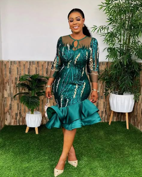 Nigerian Lace Dress, Lace Styles For Wedding, Lace Dress Classy, Short Gown Styles, African Bridesmaid Dresses, Print Dress Designs, Nigerian Lace Styles Dress, Ankara Short Gown Styles, African Attire Dresses