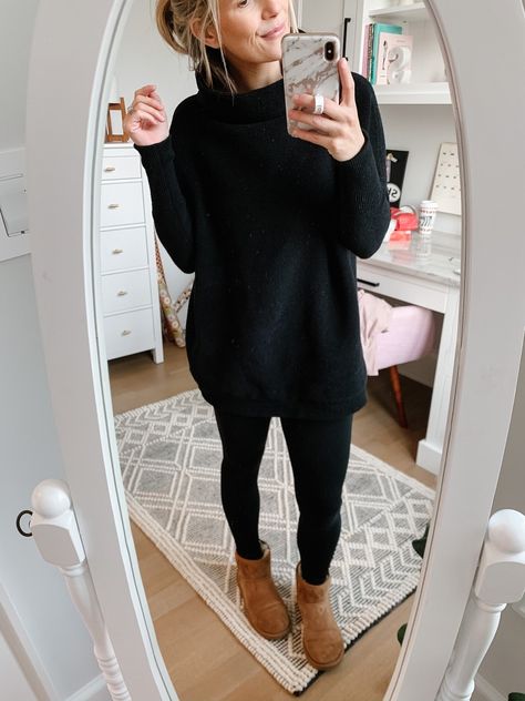 Postpartum Christmas Outfit, Winter Post Partum Outfits, Cute Postpartum Outfits Fall, Postpartum Leggings Outfit, Postpartum C Section Outfits, Postpartum Fashion Winter, Post Partum Winter Outfit, Cute Postpartum Outfits, Ottoman Tunic Outfit