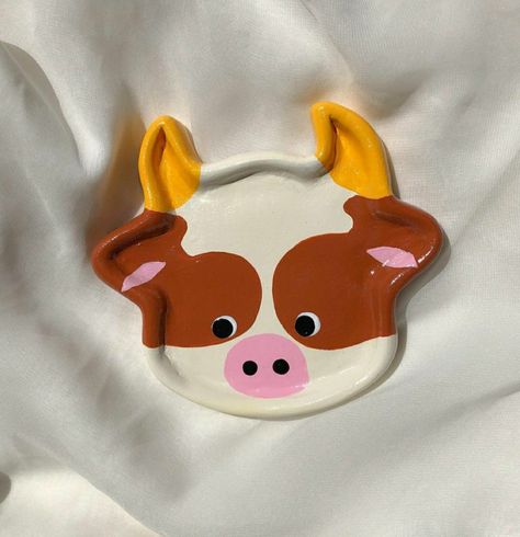 Cow Clay, Clay Trinket Dish, Homemade Clay, Clay Diy Projects, Cute Clay, Art Tutorials Drawing, Diy Clay, Clay Projects, Clay Pottery