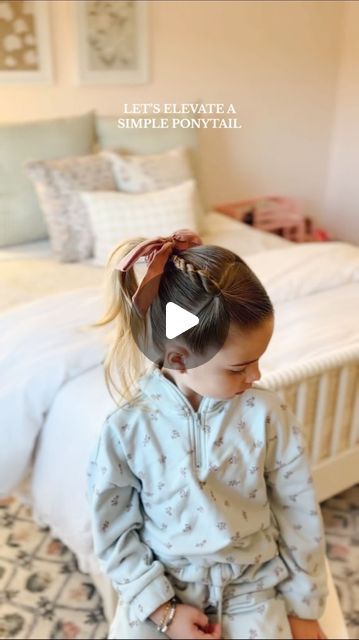 Aynsley Ovard Jorgensen on Instagram: "Simple & adorable 🤍 what’s your go-to hairstyle?!? #hairtutorial #hairstyle #toddlerhair #toddlerhairstyles #hairhack #easyhairstyles #hairideas #schoolhairstyles #momanddaughter #ponytail" Girls Ponytail Hairstyles Kids, Toddler Ponytail Hairstyles, Easy Toddler Girl Hairstyles, Simple Toddler Hairstyles, Kids Ponytail Hairstyles, Girl Ponytail Hairstyles, Ponytail With Bow, Aynsley Ovard, Ponytail Hairstyles For Kids