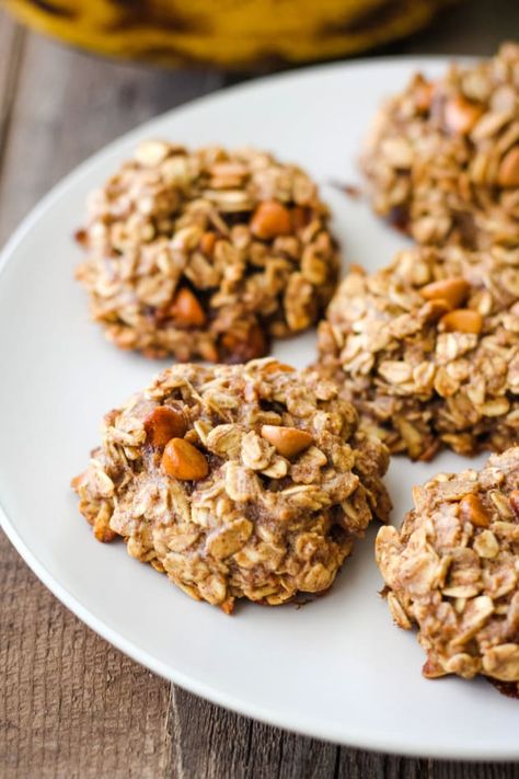 Butterscotch Banana Oatmeal Cookies Picture Small Batch Cookie Recipe, Toaster Oven Recipes, Oatmeal Bites, Small Batch Cookies, Cinnamon Banana Bread, Butterscotch Cookies, Toasted Oats, Banana Oatmeal Cookies, Banana Cookies