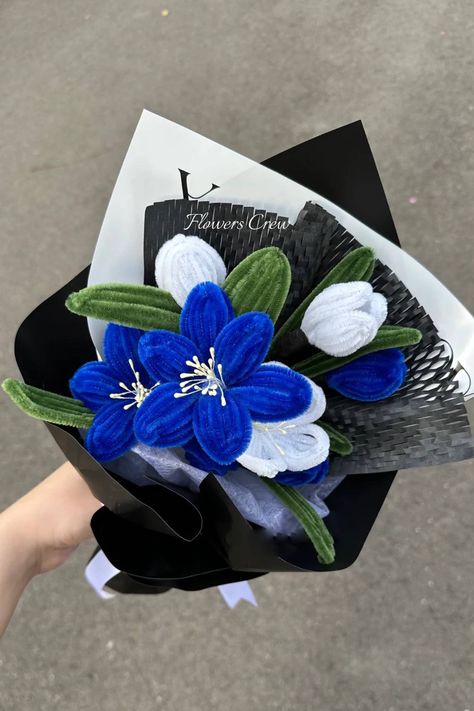 blue flower bouquet for dad Flowers For Fathers Day, Blue And White Flower Arrangements, Bouquet For Him, Fuzzy Wire, Blue Flower Bouquet, White Tulip Bouquet, Blue Flowers Bouquet, Clean Flowers, Spooky Aesthetic