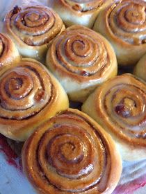 bien arrosés de glaçage Brioche Rolls, Brioche Bread, Biscuit Cake, Cinnamon Rolls Homemade, Cooking Chef, French Pastries, Challah, Beignets, Flan