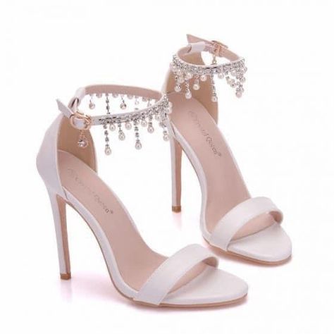 Kasut Pengantin, Quinceanera Shoes, Bride Heels, Wedding High Heels, Fancy Heels, Fashion Shoes Heels, Shoes Heels Classy, Wedding Shoes Bride, Cute Shoes Heels