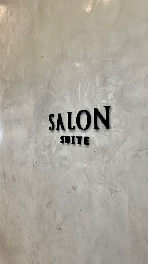 Salon Anniversary, Spa Names, Storefront Inspiration, White Aesthetic Icon, Hair Salon Logo Design, Beauty Salon Logo Design, Salon Decor Studio, Makeup Studio Ideas, Logo Beauty Salon