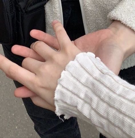 Physical Touch, Love Languages, Couple Aesthetic, White Aesthetic, Cute Couple Pictures, True Beauty, Couple Pictures, Photo Dump, Aesthetic Pictures