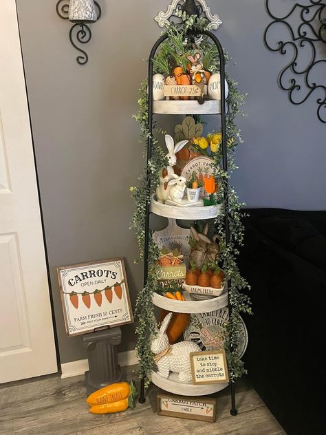 Shelve Decorating, Hobby Lobby Decor Ideas, Lobby Decor Ideas, Circle Shelves, Hobby Lobby Shelf Decor, Corner Shelf Decor, Hobby Lobby Shelf, Fun Easter Ideas, Diy Tray Decor