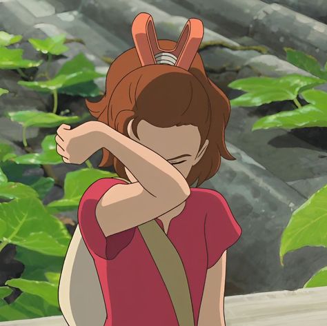 Cute Ghibli, Ghibli Pfp, The Secret World Of Arrietty, Study Hall, Secret World Of Arrietty, Studio Ghibli Background, Beau Film, Studio Ghibli Characters, Ghibli Artwork