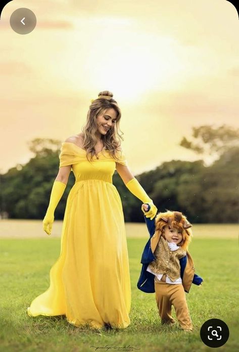 Mother Son Halloween Costumes, Mommy Baby Halloween Costumes, Family Themed Halloween Costumes, Mom And Son Outfits, Mom Halloween Costumes, Mom Costumes, First Halloween Costumes, Beauty And The Beast Costume